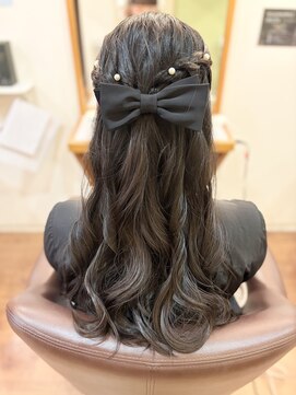 フリージア(freesia) ハーフアップ/髪質改善トリートメント/ヘアアレンジ/ヘアセット