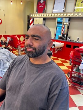 キングスマントーキョー 府中店(KINGSMAN TOKYO) ボウズ