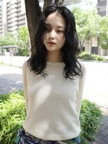 ウェウェ(wewe) コテ巻き風ミディアムパーマ