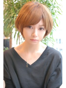 レウナ 外苑前(Reuna) 【３０代・４０代・５０代】大人可愛い小顔ショート