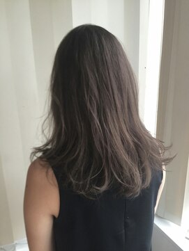 エイミー(Aimee) Aimee 町田 ダークグレージュ×ワンカールロング