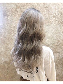 イト(ito.) ホワイトベージュラフウェーブ_ミニウルフ_テラコッタ