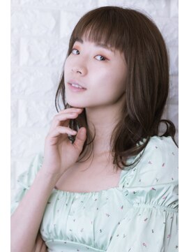 ノイン(noine) オフィスセミロング。2023年