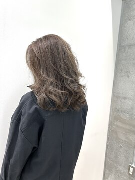 ソルドット バイ オハナ(sol.by ohana) ３０代４０代５０代馴染ませハイライトスタイル　レイヤー