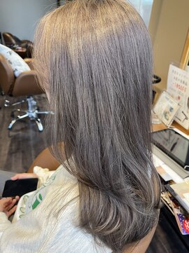 メヴィ(Mavie) アッシュカラー♪