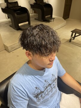 ミオ ゾーン(Mio'' ZONE) ツイストスパイラルパーマ