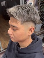 アミーゴ(AMIGO)&nbsp;スキンフェード×シルバーカラー×ベリーショート