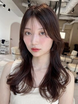 ティア(Tia.) （巻ける縮毛矯正/ローレイヤーカット/うざバング/ブラウン）