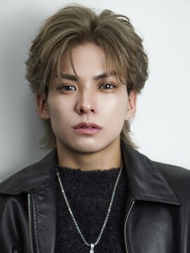 オーシャントウキョーシブヤ(OCEAN TOKYO shibuya) フェザーパーマニュアンスパーマセンターパートシャドウパーマ