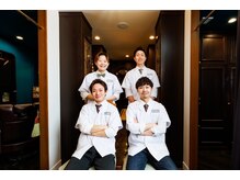 経験豊富なスタイリストがお客様の悩みに寄り添い、自分史上1番カッコよくなれるよう精進いたします！