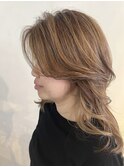 大人女性脱白髪染め白髪ぼかしケアブリーチウルフレイヤーミディ