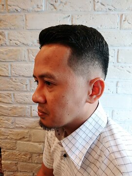 グラッドバーバードットエビス 恵比寿(GLAD BARBER. EBISU) サーフカール/スパイキーショート/ブルーブラック[恵比寿]