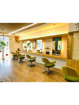 何でも相談できる温かいスタッフがお出迎え♪初めての方も緊張せずに過ごせる居心地の良さに定評あり。