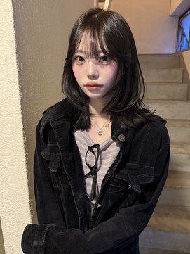 シキ(SIKI) 【yuu】レイヤー×グレージュ