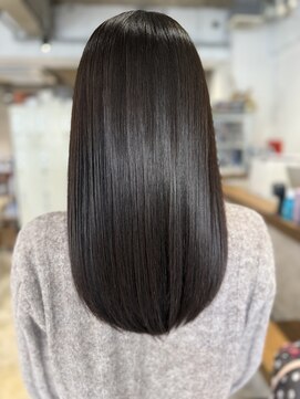 セラ バイ ユーレルム(SerA by U-REALM) 髪質改善トリートメント