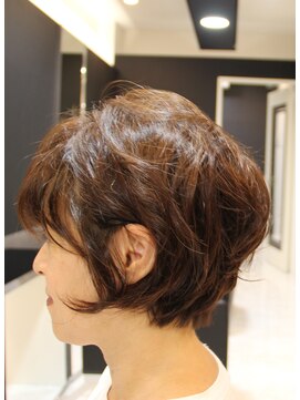 ディーヘアーデザイン(d.HAIR DESIGN) パーマで作るラフショート