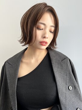 ヴェイン 渋谷(vain) ★くびレイヤー黒髪エモージュ小顔レイヤーロンググレーベージュ