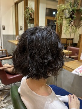 シャペウ駒込 切りっぱなしボブ×パーマスタイル