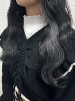 プライズ 表参道原宿店(prize)&nbsp;イヤリングカラーシルバーアッシュグレー寒色系カラー