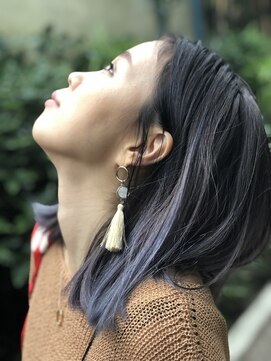 アトリエナガノ(atelier nagano) ニュアンスカラー/センターパート/ツヤ髪スタイル/ブルージュ