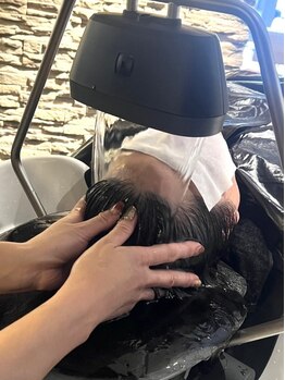 ヴィブリス(Vibliss)の写真/頭浸浴や高濃度炭酸泉でたまったカラダの疲れを癒し、頭皮の毛穴汚れを根こそぎ落として頭皮環境を改善◎