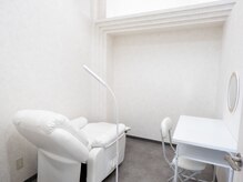 レアラ(RheaRa)の雰囲気(まつげカール専用スペース)