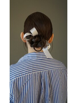 シアター(CIARTOR) タイトシニヨン