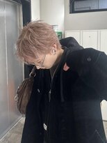 エイチ メンズ(H)&nbsp;センター分けニュアンスパーマ極道パーマフェードマンバンヘア