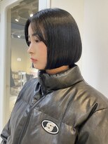 エト 梅田(eto) モードな黒髪ボブ