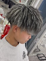 ルースト 心斎橋店(ROOST) 刈り上げセンターパート/波巻きツイストスパイラル/心斎橋
