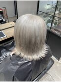 ホワイトパール×切りっぱなしボブ 30代40代50代60代
