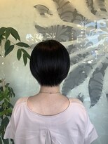 エディット アンド 緑地(Edit&)&nbsp;大人耳かけショート／丸みとくびれ／ブルーブラック