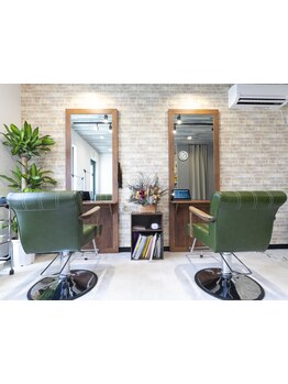 居心地の良さに定評あり◎丁寧な施術と居心地の良い空間で、ゆったりとしたサロンタイムを…♪