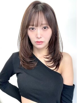 ヴェイン 渋谷(vain) ロングレイヤー　内巻きレイヤー　シースルーバング　ブラウン