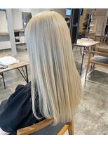 ニュート(Neut )&nbsp;ホワイトミルクティーシルバーカラー/ケアブリーチハイトーン