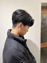 リリアーナ(LILIANA)&nbsp;センターパート　ニュアンスパーマ　池袋メンズカット