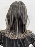 デザインカラーレイヤーカットウェットヘアオリーブベージュ白髪