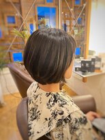 ソラ タニマチ(sora tanimachi) 大人可愛いショート、ひし形ショートボブ