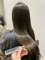 コス(cos) 髪に栄養補給と保湿で髪質改善。ツヤ髪ロングのオリーブブラウン