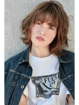 フリーラ 表参道(freera) エッジショートはウェーブで女性らしさを！