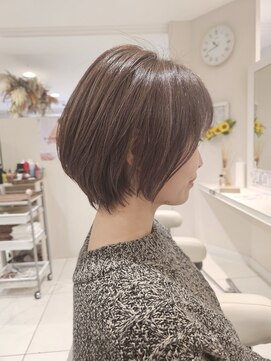 アッシュ 二俣川南口店(Ash) ◆20代30代40代/髪質改善カラー/大人可愛いショートボブ