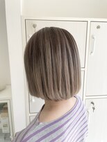 ヘア エッセンス エルメ(hair essence elme) 【グレーカラー/ボブ】