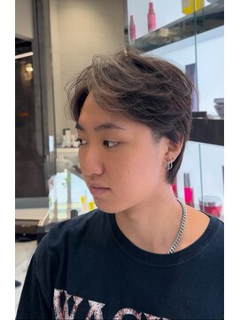 アフィナー 新宿(Afinar) ナチュラルハイライト