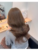 オリーブベージュ