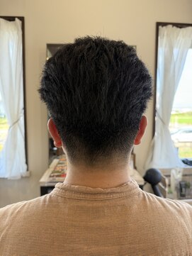 コア フィール ア デイ(COIFFURE A DAY) 新規お得クーポンあり【見附　今町】メンズ短めスタイル