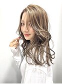 ハイライト×ベージュ