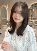 ミディアムレイヤーカットハイライトカット似合わせカット