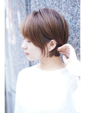 シー バイ ロンド 新宿(Sea by Lond) 耳掛け丸みショートボブ【新宿】
