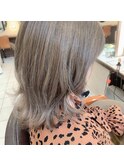 王道のミルキーアッシュグレー×切りっぱなしミディアムボブ☆