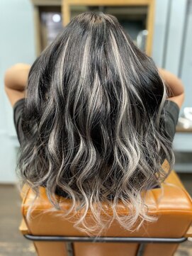 ファブナッツ(FABNUTS) バレイヤージュ